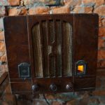 Fanily爆報／來看《KANO》古董收音機　來聽特色書店好故事